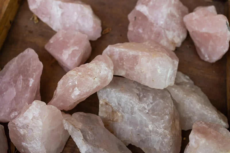 Rose Quartz: Healing Properties, Benefits, Meaning, and How to Use It