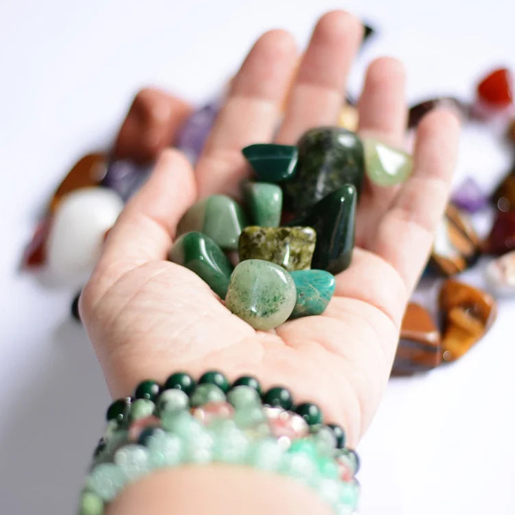 The Magic of Malachite Bracelets: Energy, Protection, and Style