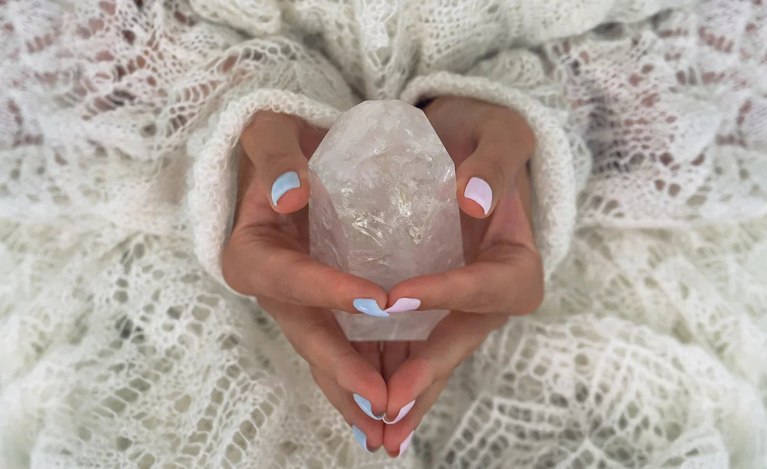 Discovering the Magic of Clear Quartz: Your Master Healer Crystal