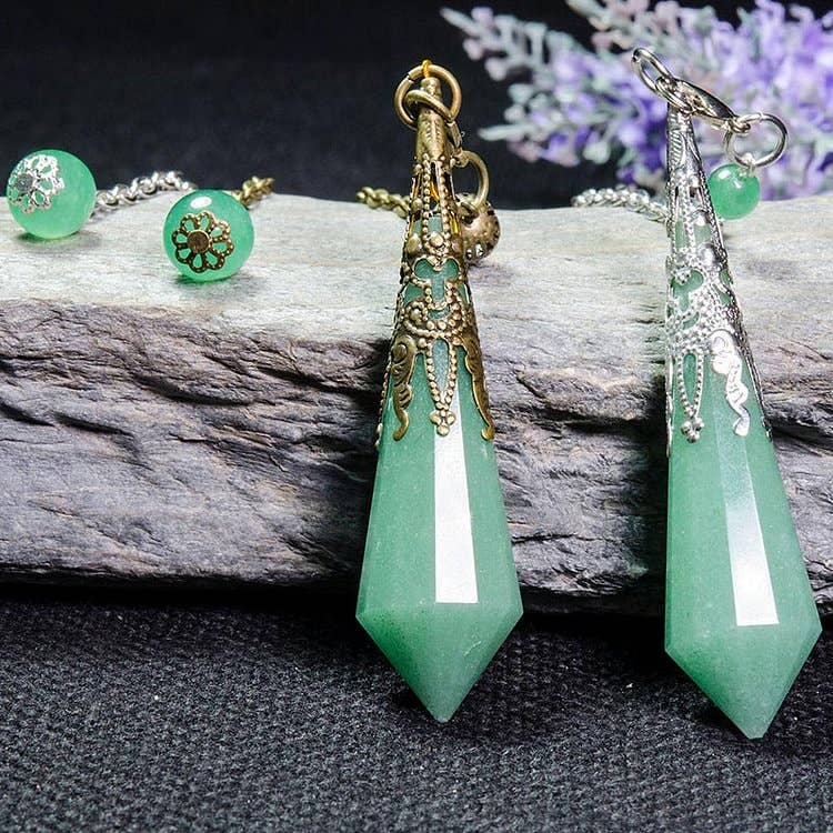 Green Aventurine Balance Energy Pendulum: Copper