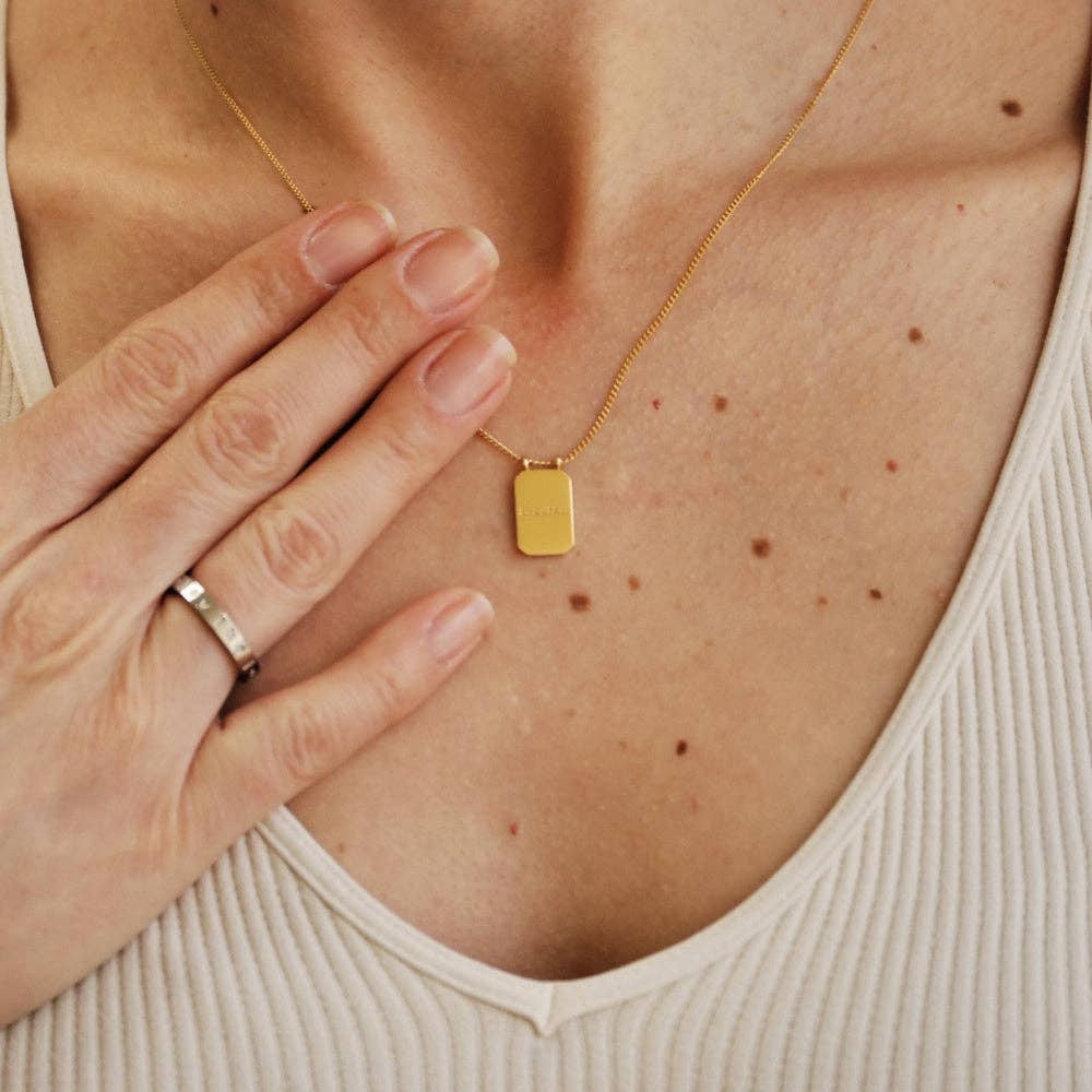 Breathe - inspirational Mantra® jewelry necklace: Yellow Gold