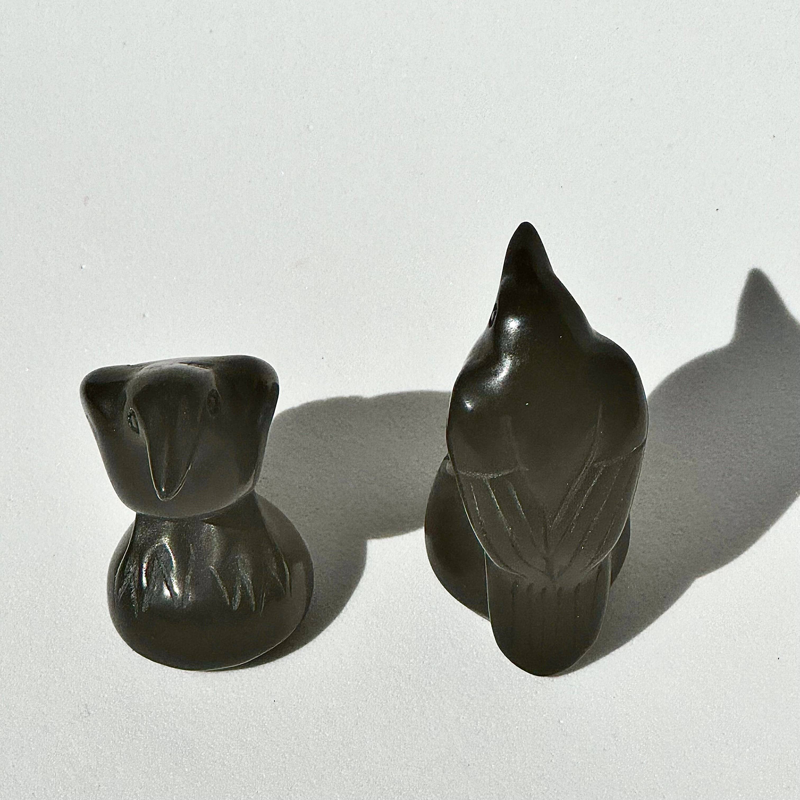 BLACK OBSIDIAN RAVEN CARVING - represent ancient wisdom, intelligence, and transformation - Obsidian is lustrous volcanic glass - excellent protective stone - external energies and protecting - against negativity - negative vibrations in the environment - clarity in healing - Joy - Journey of you