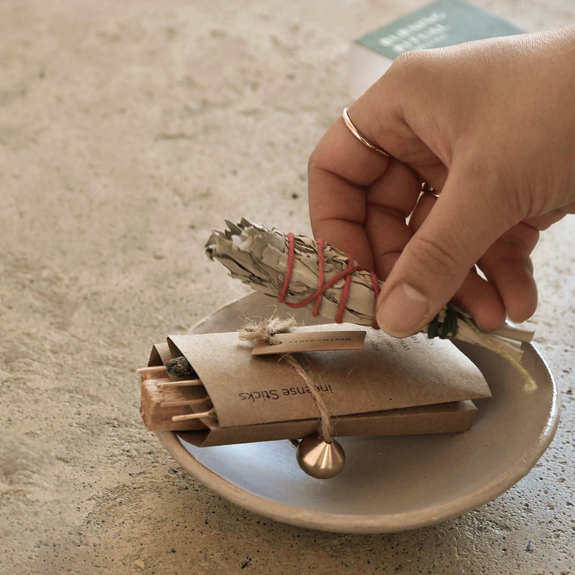 BURNING RITUAL SAMPLE KIT - Mini White Sage Bundle - Palo Santo Wood Sticks from Peru - Palo Santo Wood Sticks from Ecuador - Mini Palo Santo Hand-rolled Incense Stick - Mini Black Copal Hand-rolled Incense Stick - Mini White Sage Hand-rolled Incense Stick - Mini Lavender Hand-rolled Incense Stick - Mini Cinnamon Hand-rolled Incense Stick - Medium Waterdrop Incense Holder - Joy - Journey of you