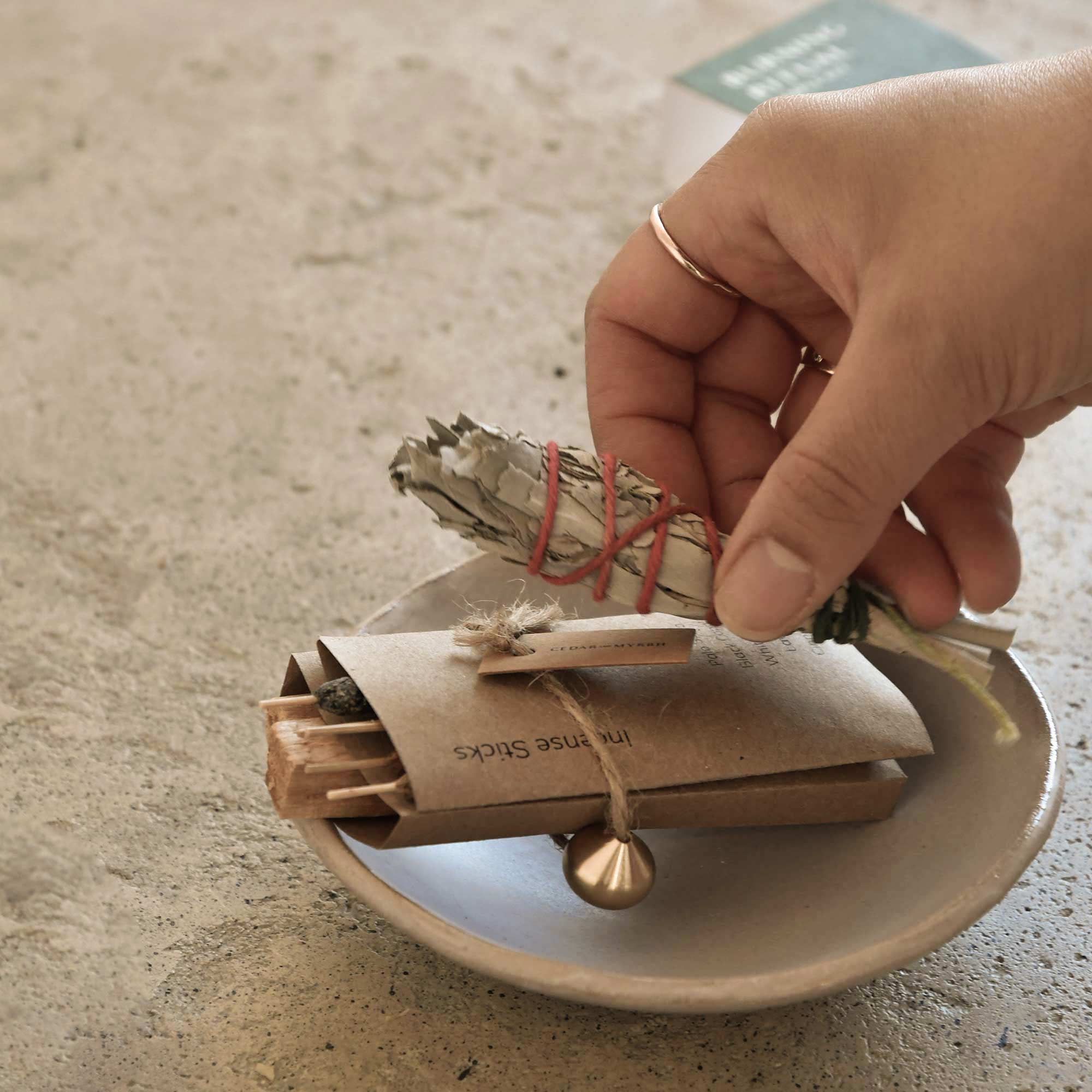 BURNING RITUAL SAMPLE KIT - Mini White Sage Bundle - Palo Santo Wood Sticks from Peru - Palo Santo Wood Sticks from Ecuador - Mini Palo Santo Hand-rolled Incense Stick - Mini Black Copal Hand-rolled Incense Stick - Mini White Sage Hand-rolled Incense Stick - Mini Lavender Hand-rolled Incense Stick - Mini Cinnamon Hand-rolled Incense Stick - Medium Waterdrop Incense Holder - Joy - Journey of you