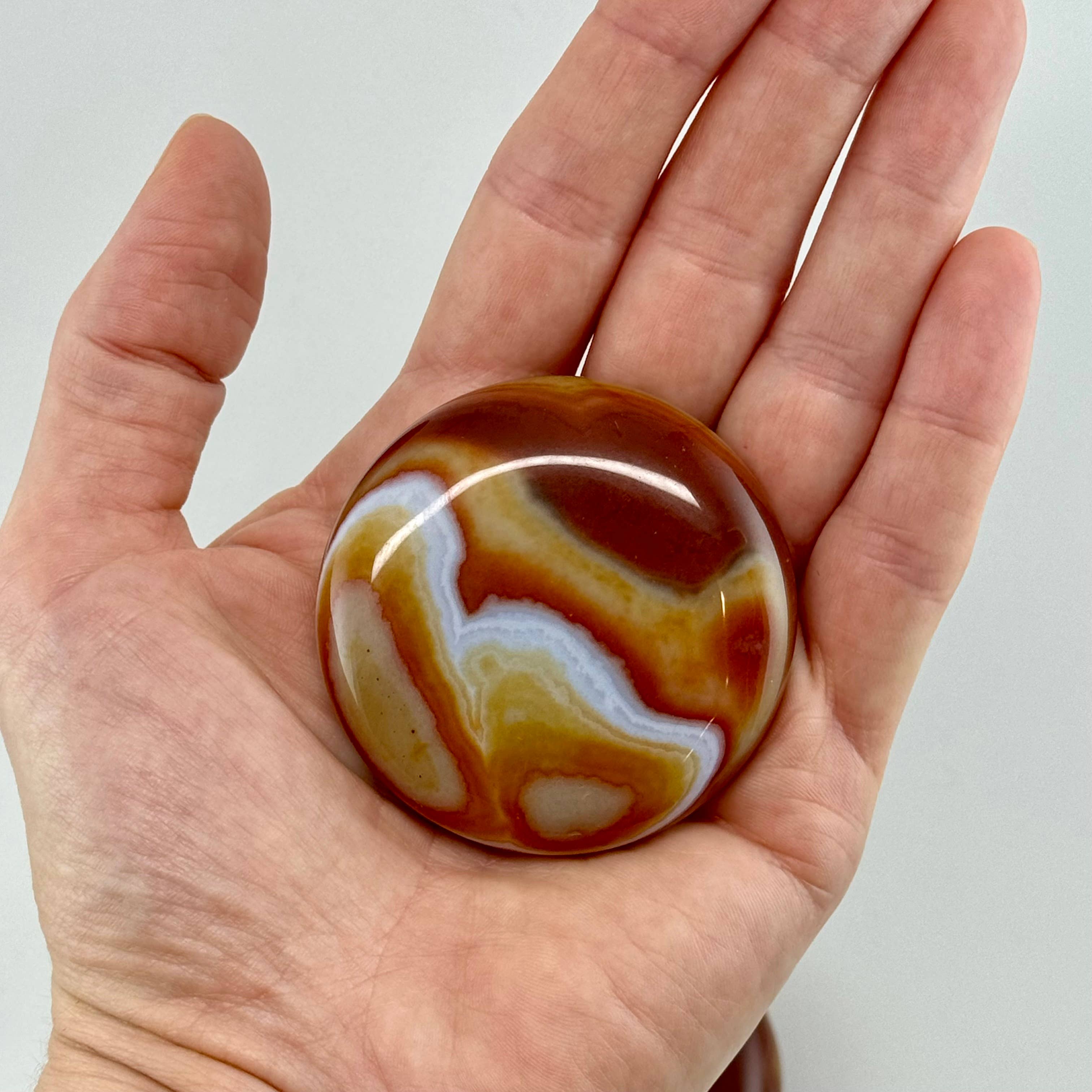 HIGH QUALITY CARNELIAN PALM STONES / DISCS - Carnelian energizes the sacral chakra - magical stone - Joy - Journey of You