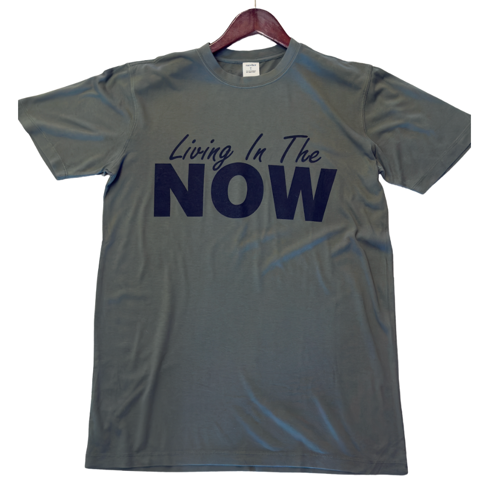 Living in the Now T-Shirt - Dark Green
