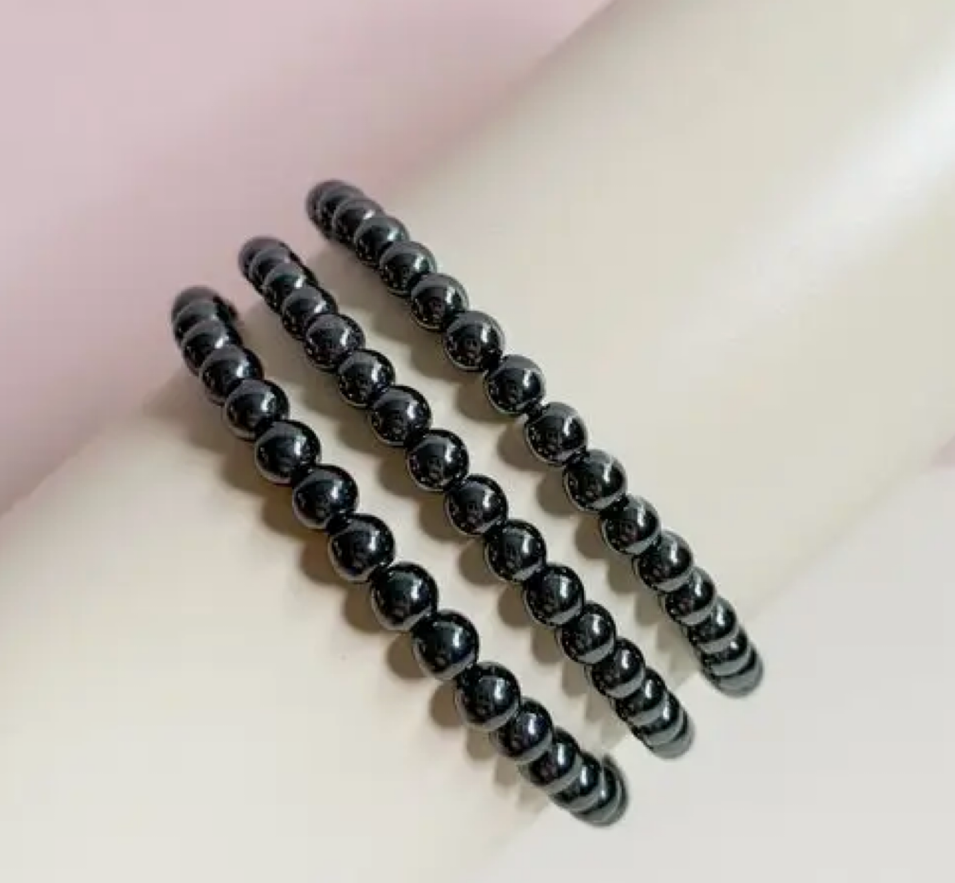 HEMATITE CRYSTAL ENERGY STRETCH BRACELET (4MM) - Natural gemstone - bracelets with elastic stretch - feel the good vibes - HEMATITE HEALING PROPERTIES - Associated with the Root Chakra - A Grounding Stone - Semi-Precious Crystal Beads.